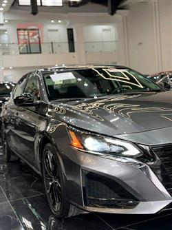 نیسان ئەلتیما